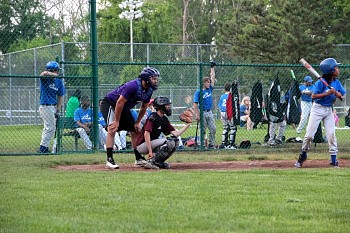 cw_rec_baseball_indians_3_320.jpg