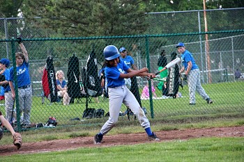 cw_rec_baseball_indians_3_323.jpg