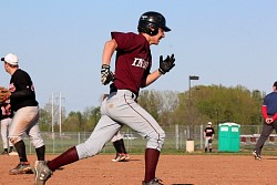 20110505_Dominic_Baseball_175.jpg