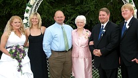 2007_08_18_hoaglund_wedding_567.jpg