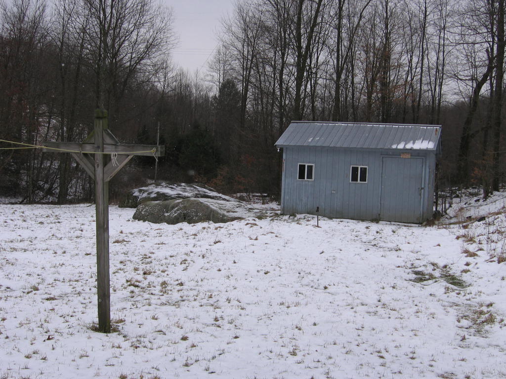 07_Outbuilding and Rocks.JPG